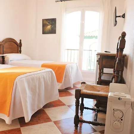 Hostal Puerto Lepe-2
